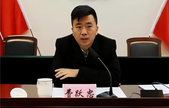 磐安縣新任公安局局長亮相，重磅新聞關(guān)注新任局長風采?